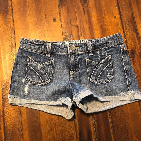 3/$15 Short Bundle Sizes 1-3 - Picture 4 of 7